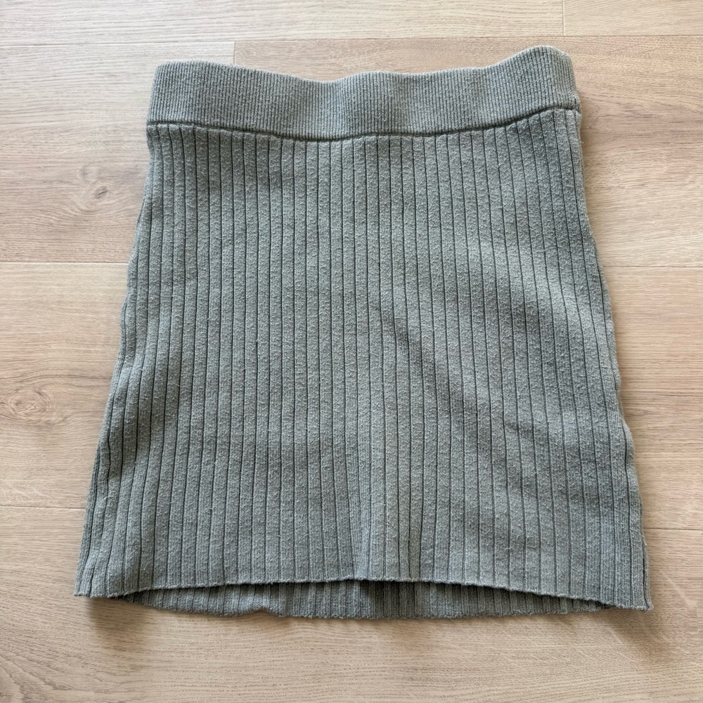 Abercrombie & Fitch Ribbed Knit Skirt in Sage Green